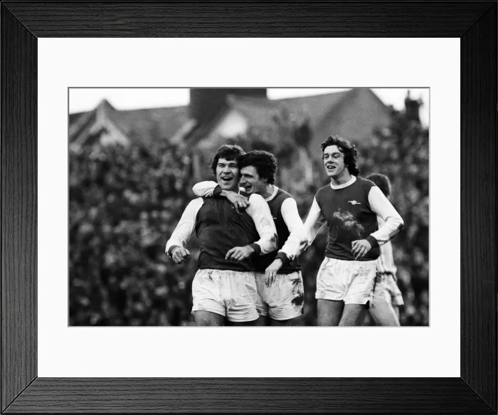 Framed Print : Arsenal 3-1 Coventry City, FA Cup match at Highbury, Saturday 29th January 1977 Framed Print : Arsenal 3-1 Coventry City, FA Cup match at Highbury, Saturday 29th January 1977