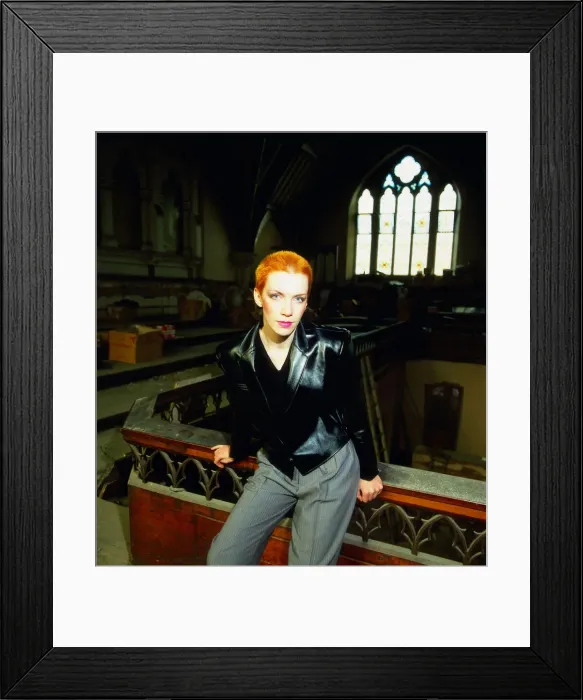 Framed Print : Annie Lennox standing in church 1983 Framed Print : Annie Lennox standing in church 1983