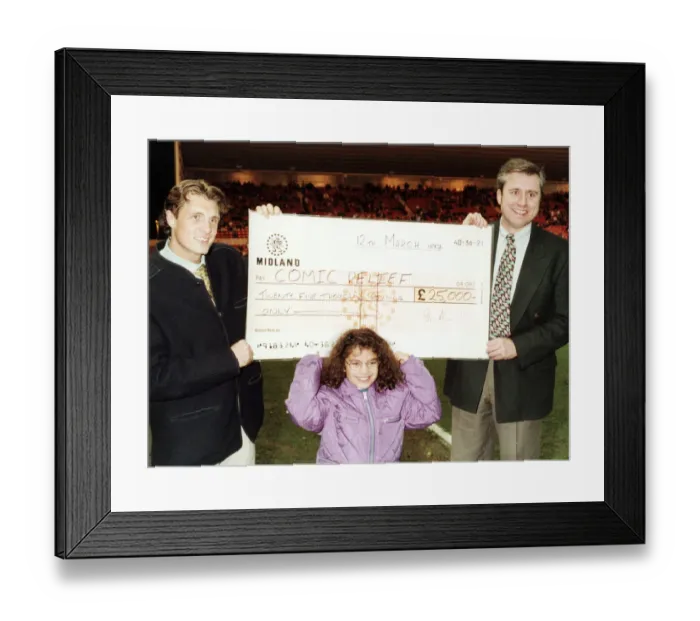 Framed Print : Before the kick off in the Coca-Cola semi-final between Boro Framed Print : Before the kick off in the Coca-Cola semi-final between Boro