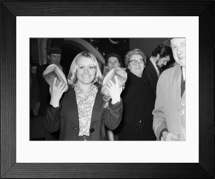 Framed Print : THE SEVENTIES were a time of strikes and, in December 1974 Framed Print : THE SEVENTIES were a time of strikes and, in December 1974