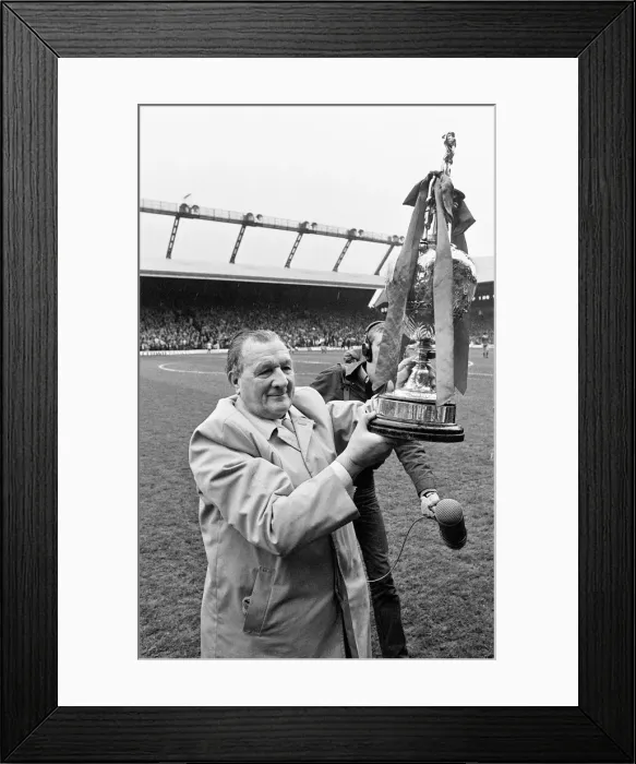 Framed Print : English League Division One match at Anfield. Liverpool 1 v Aston Villa 1 Framed Print : English League Division One match at Anfield. Liverpool 1 v Aston Villa 1
