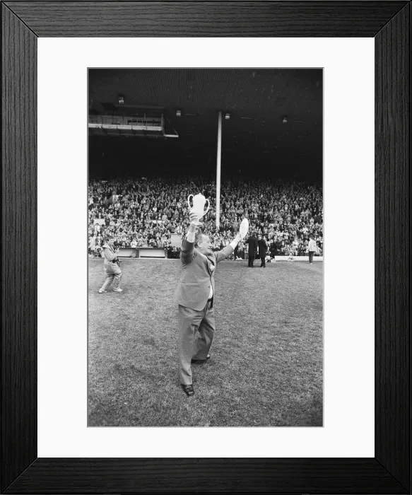 Framed Print : English League Division One match at Anfield. Liverpool 1 v Aston Villa 1