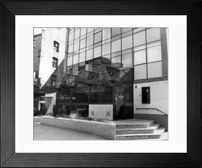 Framed Print : Walkers Nightclub, Friars Street, Newcastle, 26th May 1986 Framed Print : Walkers Nightclub, Friars Street, Newcastle, 26th May 1986