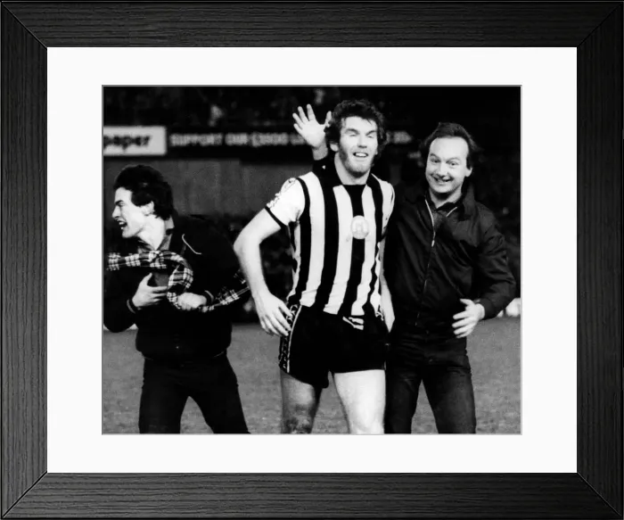 Framed Print : Newcastle 3 -1 Sunderland English League Division 1 match held at St James Park