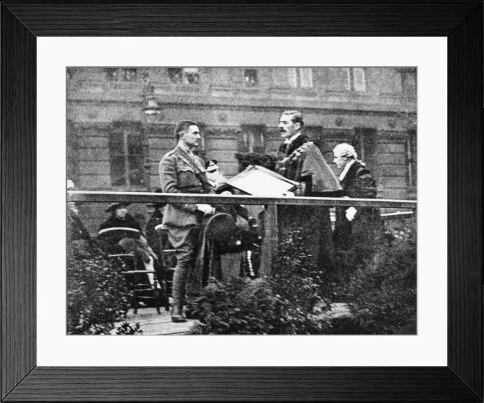 Framed Print : Lord Mayor of Birmingham, Neville Chamberlain, seen here presenting the City Councils