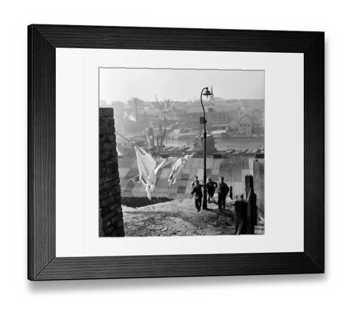 Framed Print : Children playing in a street near the shipyard in Sunderland Framed Print : Children playing in a street near the shipyard in Sunderland