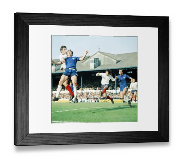 Framed Print : Chelsea 1 v Derby County 1, League Division One. Left to right, John O Hare (Derby)