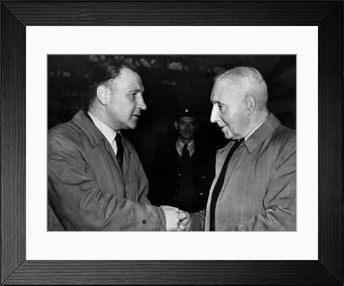 Framed Print : Aston Villa coach Jimmy Hogan shaking hands with manager Eric Houghton