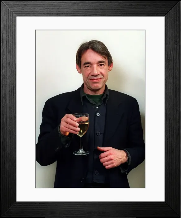 Framed Print : Actor Roger Lloyd Pack who played Trigger December 1996 in Only fools and horses Framed Print : Actor Roger Lloyd Pack who played Trigger December 1996 in Only fools and horses