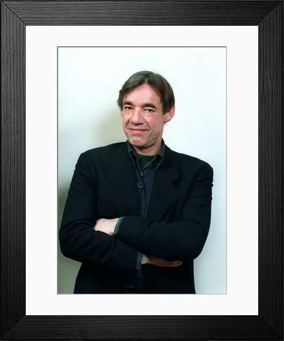 Framed Print : Actor Roger LLoyd Pack 1996 Framed Print : Actor Roger LLoyd Pack 1996