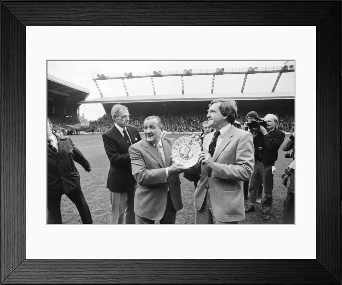 Framed Print : English League Division One match at Anfield. Liverpool 1 v Aston Villa 1 Framed Print : English League Division One match at Anfield. Liverpool 1 v Aston Villa 1