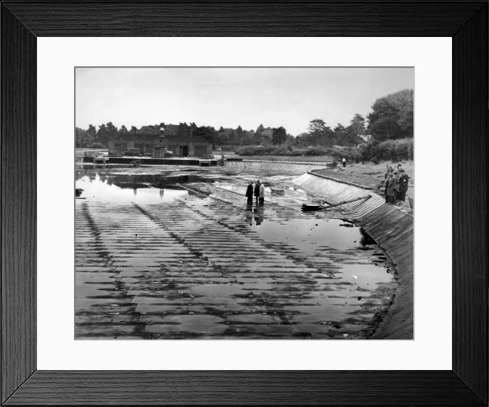 Framed Print : Walton Hall Park in Walton, Liverpool, a 130-acre park, opened to the public in 1934 Framed Print : Walton Hall Park in Walton, Liverpool, a 130-acre park, opened to the public in 1934