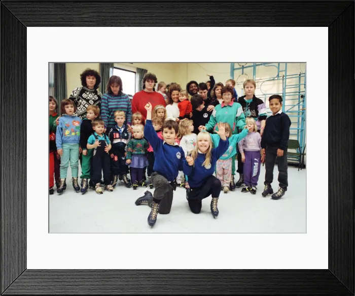 Framed Print : Pupils from Golcar St Johns CofE Junior and Infant School learnt a few skating Framed Print : Pupils from Golcar St Johns CofE Junior and Infant School learnt a few skating