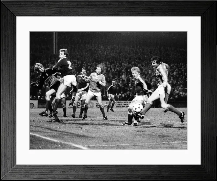 Framed Print : Wales v Iceland, score 2-1 to Wales, FIFA World Cup Group 7, venue Ninian Park, Leckwith Framed Print : Wales v Iceland, score 2-1 to Wales, FIFA World Cup Group 7, venue Ninian Park, Leckwith