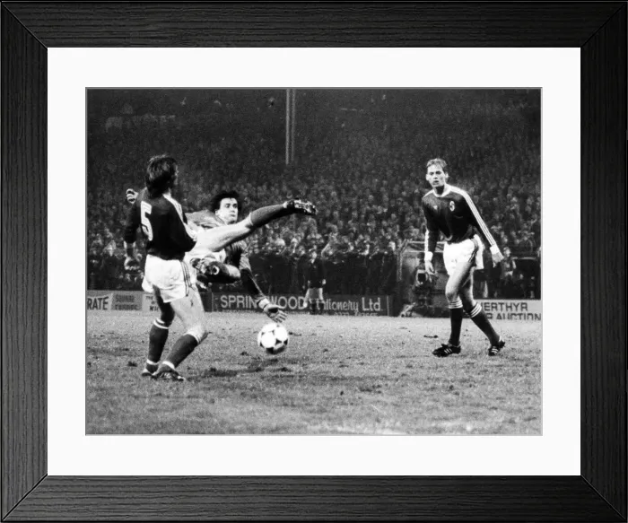 Framed Print : Wales v Iceland, score 2-1 to Wales, FIFA World Cup Group 7, venue Ninian Park, Leckwith Framed Print : Wales v Iceland, score 2-1 to Wales, FIFA World Cup Group 7, venue Ninian Park, Leckwith