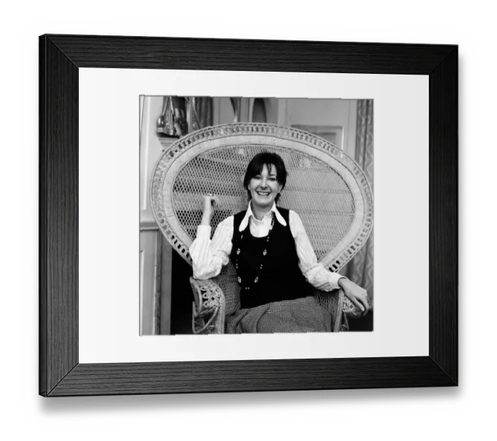 Framed Print : Verity Lambert, the new head of drama for Thames Television at her home. 6th May 1974 Framed Print : Verity Lambert, the new head of drama for Thames Television at her home. 6th May 1974