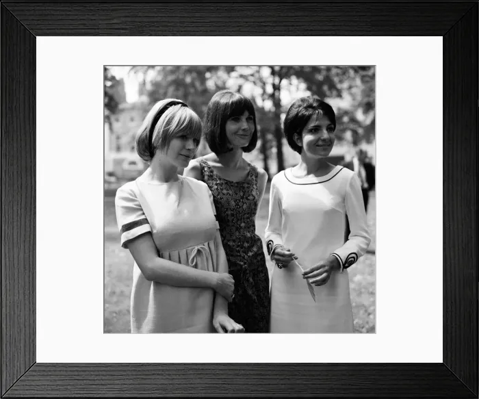 Framed Print : Southern Independent Television held a reception at the Nightingale restaurant in Framed Print : Southern Independent Television held a reception at the Nightingale restaurant in