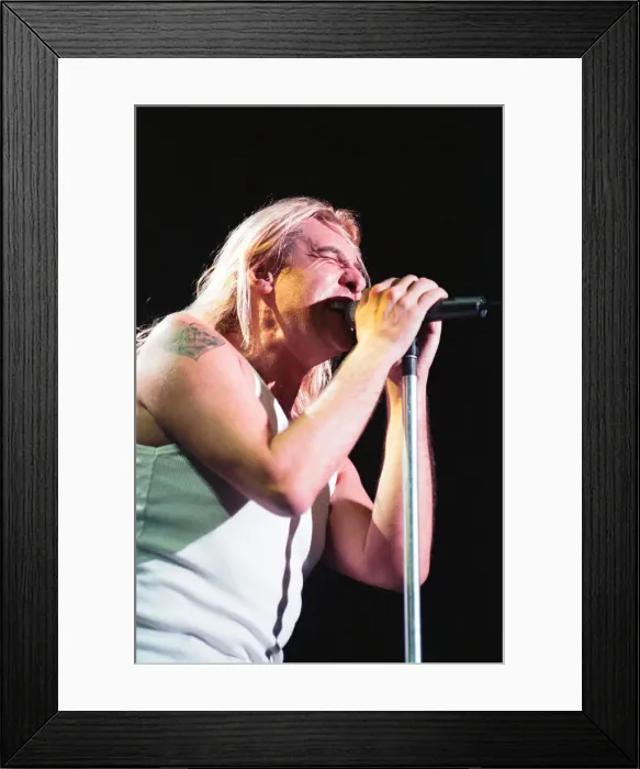 Framed Print : Joe Elliott of Def Leppard performing live at the NEC Birmingham. 16th November 1996 Framed Print : Joe Elliott of Def Leppard performing live at the NEC Birmingham. 16th November 1996