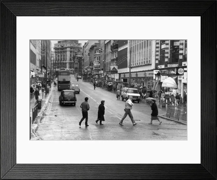 Framed Print : General scene of Lord Street Liverpool 6th January 1988 Framed Print : General scene of Lord Street Liverpool 6th January 1988