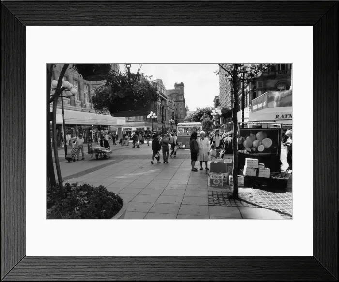 Framed Print : Street Traders in Church Street Liverpool 26th July 1988 Framed Print : Street Traders in Church Street Liverpool 26th July 1988