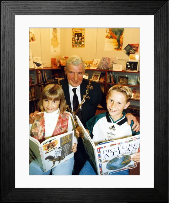 Framed Print : Stockton Mayor Jim Vaughan officially opens the new library at St Pauls RC Primary School Framed Print : Stockton Mayor Jim Vaughan officially opens the new library at St Pauls RC Primary School