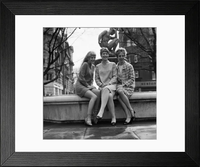 Framed Print : Pictured at rehearsals for Chekhovs Three Sisters Marianne Faithfull Framed Print : Pictured at rehearsals for Chekhovs Three Sisters Marianne Faithfull