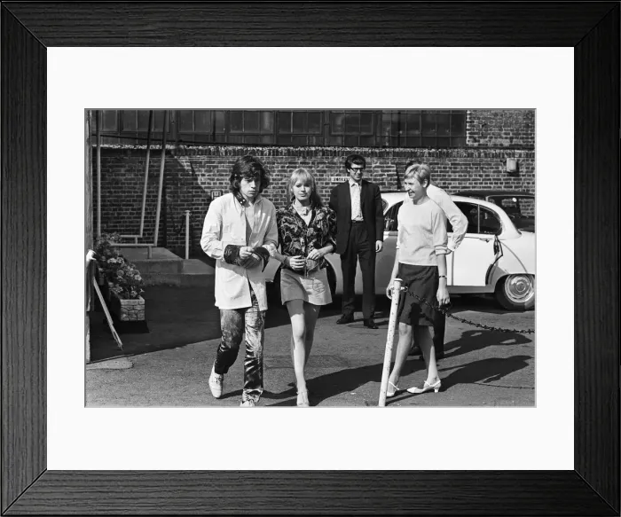 Framed Print : Marianne Faithfull and Mick Jagger take a helicopter ride. 31st July 1967 Framed Print : Marianne Faithfull and Mick Jagger take a helicopter ride. 31st July 1967
