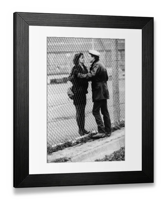 Framed Print : Peter Firth and Alexandra Pigg seen here filming a scene for the film Letter to Brezhnev