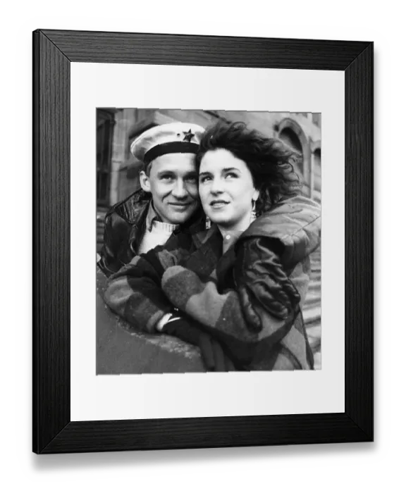 Framed Print : Peter Firth and Alexandra Pigg seen here filming a scene for the film Letter to Brezhnev Framed Print : Peter Firth and Alexandra Pigg seen here filming a scene for the film Letter to Brezhnev