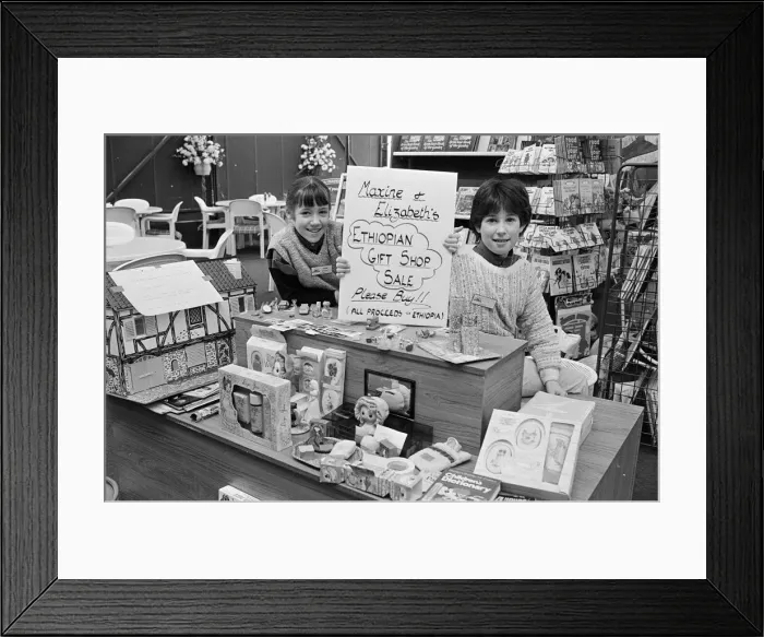 Framed Print : These Newsome girls raised 60 for the famine victims in Ethiopia. 19th February 1985 Framed Print : These Newsome girls raised 60 for the famine victims in Ethiopia. 19th February 1985