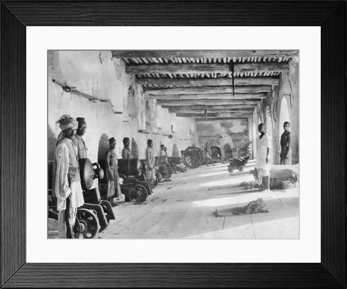 Framed Print : Arab soldiers seen here manning the gun battery at Fort Jelana at Muscat. Circa 1916 Framed Print : Arab soldiers seen here manning the gun battery at Fort Jelana at Muscat. Circa 1916