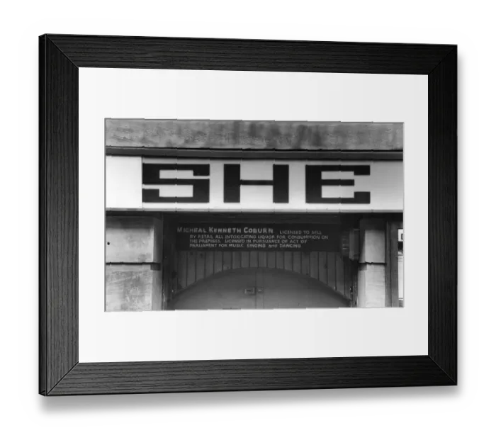 Framed Print : The She night club on Victoria Street, Liverpool 12th October 1978