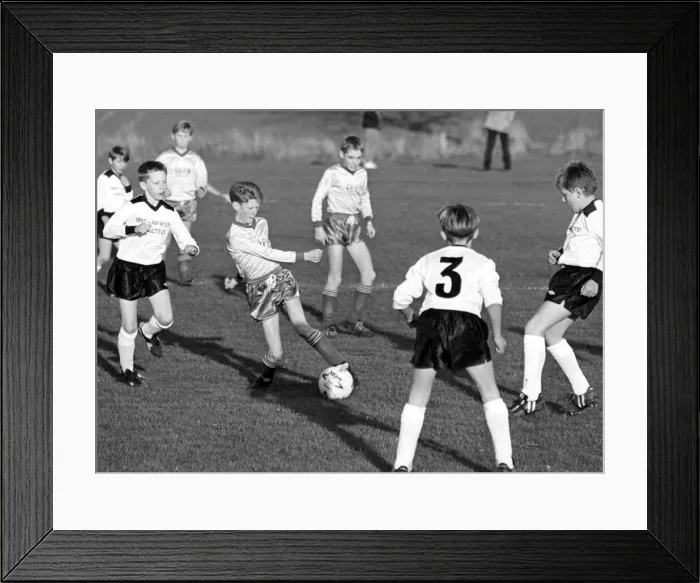 Framed Print : Schoolboys playing football, Cleveland Minors, 6th November 1988 Framed Print : Schoolboys playing football, Cleveland Minors, 6th November 1988