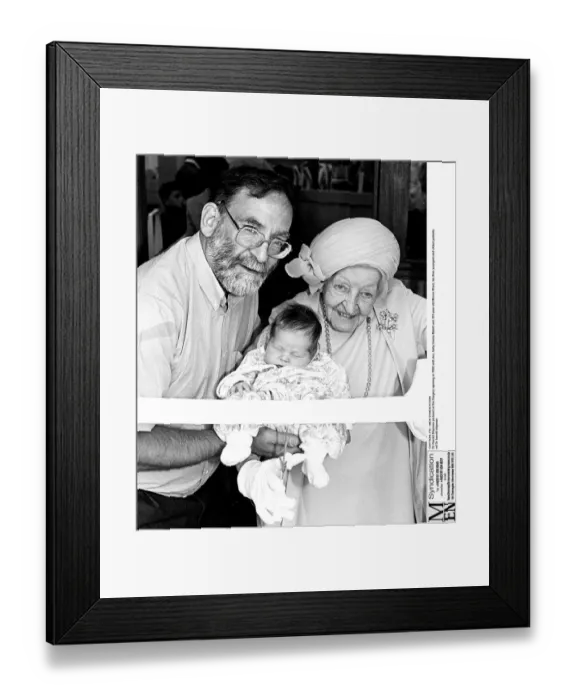Framed Print : PIC - MEN SYNDICATION Dr Harold Shipman pictured at the Surgery opening in 1992