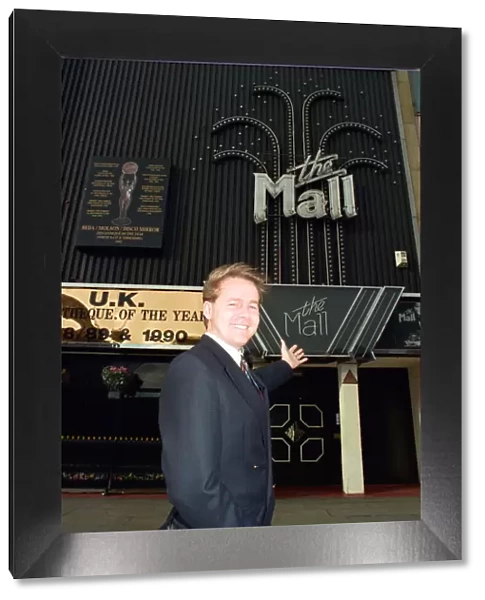 Ian Curtis Smith, new manager of The Mall, Stockton. 17th February 1995