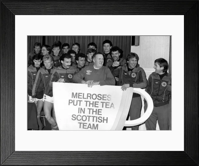 Framed Print : Scotland squad announcing sponsorship deal March 1985