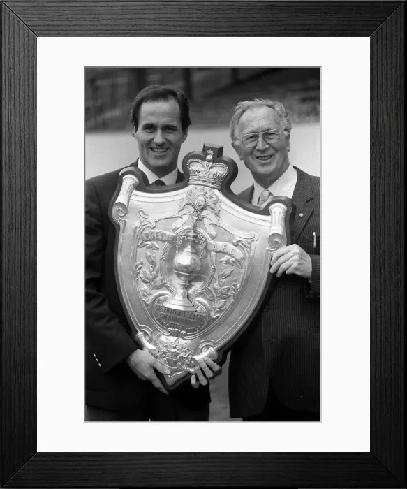 Framed Print : George Graham and Joe Mercer hold the Championship shield at Highbury