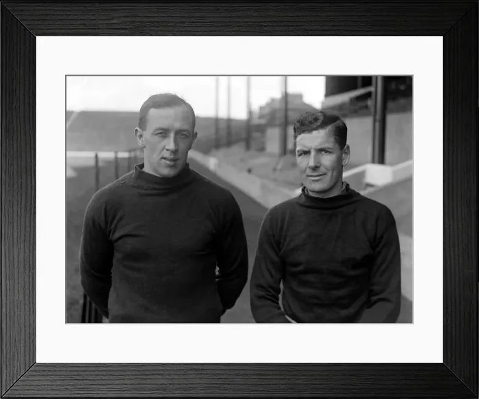 Framed Print : Arsenal Footballers - April 1927 A. Young & Ramsey Framed Print : Arsenal Footballers - April 1927 A. Young & Ramsey