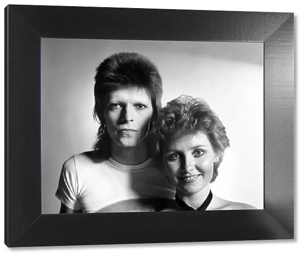 British pop singer David Bowie poses with Lulu in the Daily Mirror studio