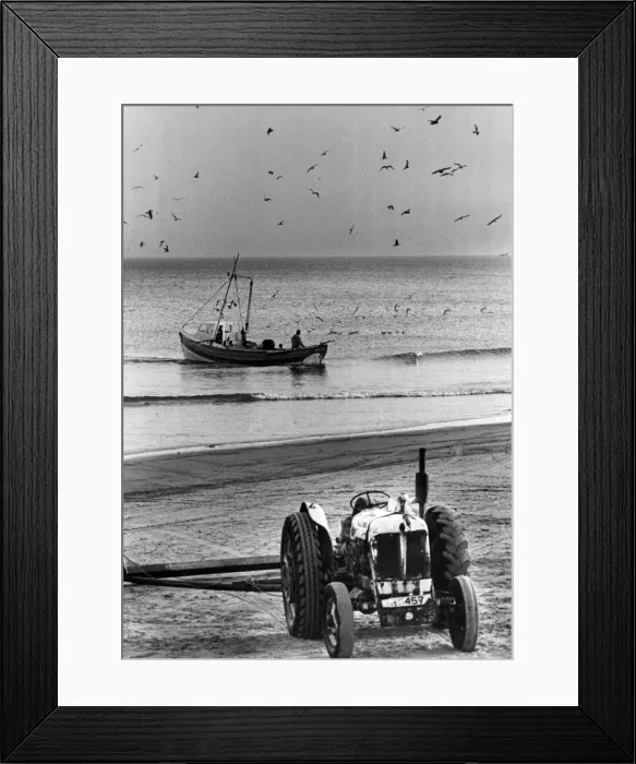 Framed Print : Redcar Seafront, 29th January 1981 Framed Print : Redcar Seafront, 29th January 1981