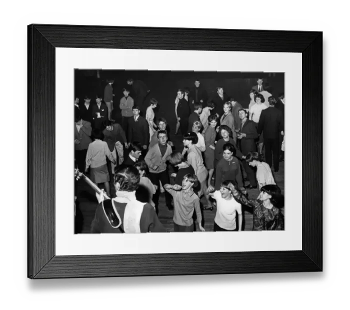 Framed Print : Where boy meets girl on their night out. Teenagers twisting at Dennistoun Palais