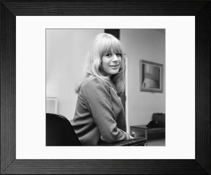 Framed Print : Marianne Faithfull, who is appearing in the Beatles Spectacular although she is due to Framed Print : Marianne Faithfull, who is appearing in the Beatles Spectacular although she is due to