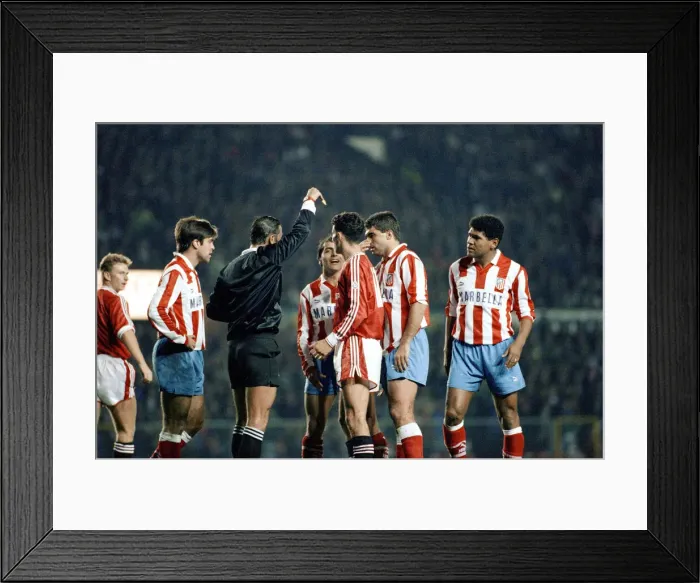Framed Print : Manchester United 1 Atletico Madrid 1 Cup-Winners Cup 2nd Round Framed Print : Manchester United 1 Atletico Madrid 1 Cup-Winners Cup 2nd Round