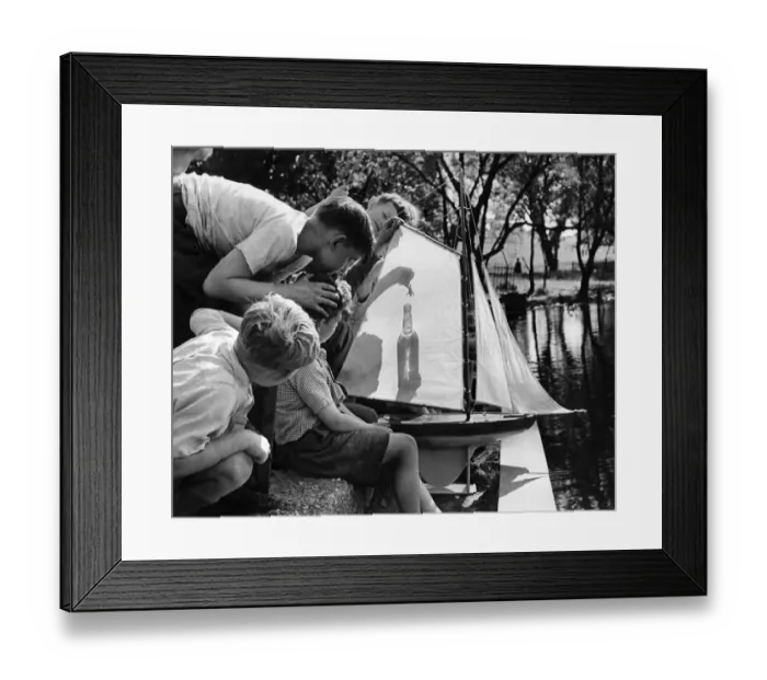 Framed Print : Pond fishing season opens at Hampstead with good catches of tadpoles and frogs Framed Print : Pond fishing season opens at Hampstead with good catches of tadpoles and frogs