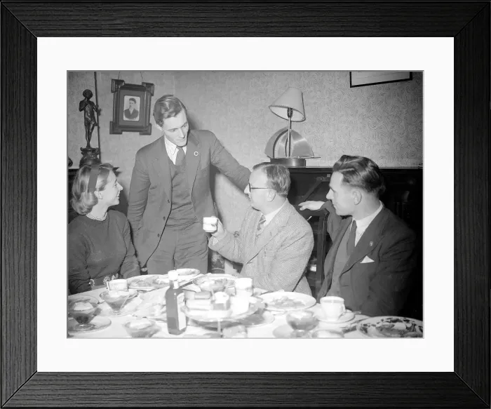 Framed Print : Tony Benn talking to youth worker 23rd November 1950 Framed Print : Tony Benn talking to youth worker 23rd November 1950