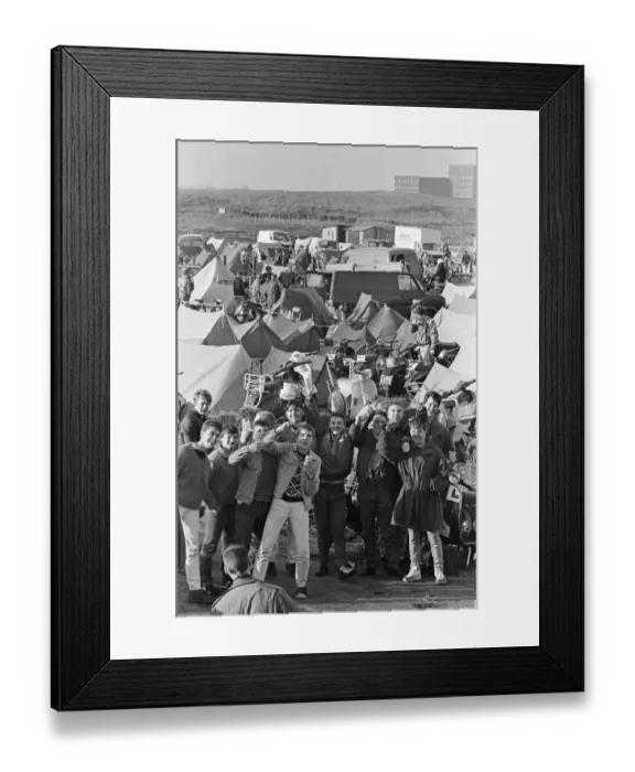 Framed Print : MODs in Redcar, Middlesbrough, 4th October 1985 Framed Print : MODs in Redcar, Middlesbrough, 4th October 1985
