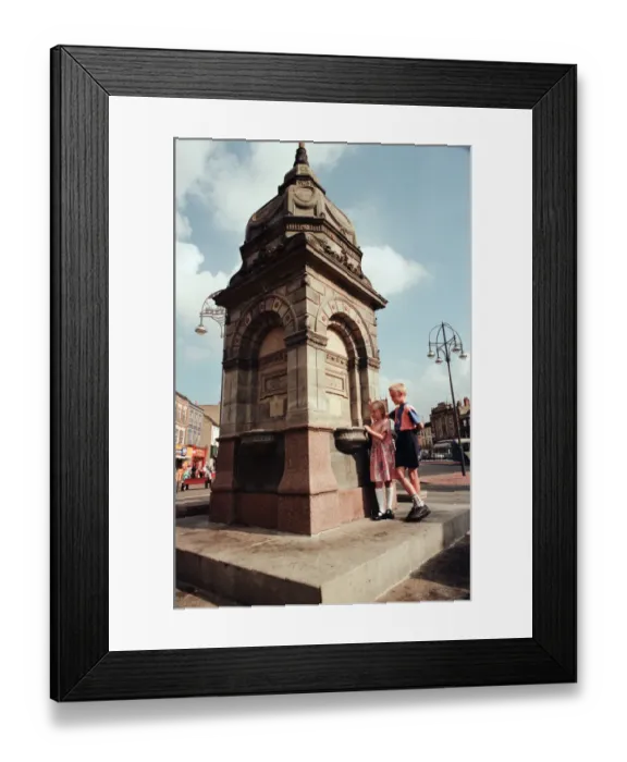 Framed Print : Dodshons Fountain in Stockton High Street, 22nd August 1996 Framed Print : Dodshons Fountain in Stockton High Street, 22nd August 1996