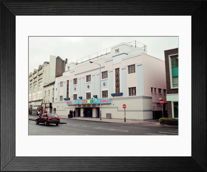 Framed Print : The Mecca Bingo Hall in Stockton High Street, formerly The Globe, 12th January 1996 Framed Print : The Mecca Bingo Hall in Stockton High Street, formerly The Globe, 12th January 1996