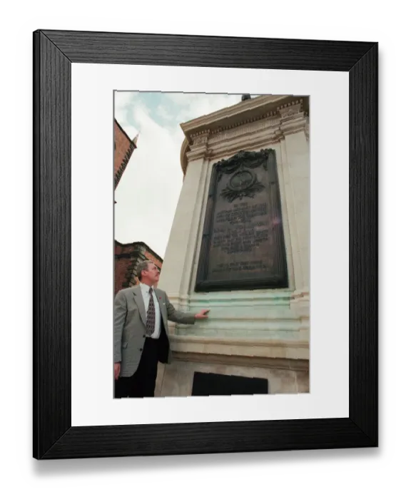 Framed Print : Stockton Cenotaph, 14th May 1997. Terry Thwaites