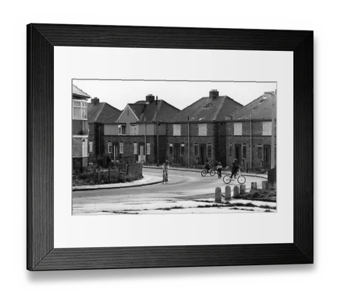 Framed Print : Blue Hall Housing Estate, Stockton, 29th December 1987 Framed Print : Blue Hall Housing Estate, Stockton, 29th December 1987